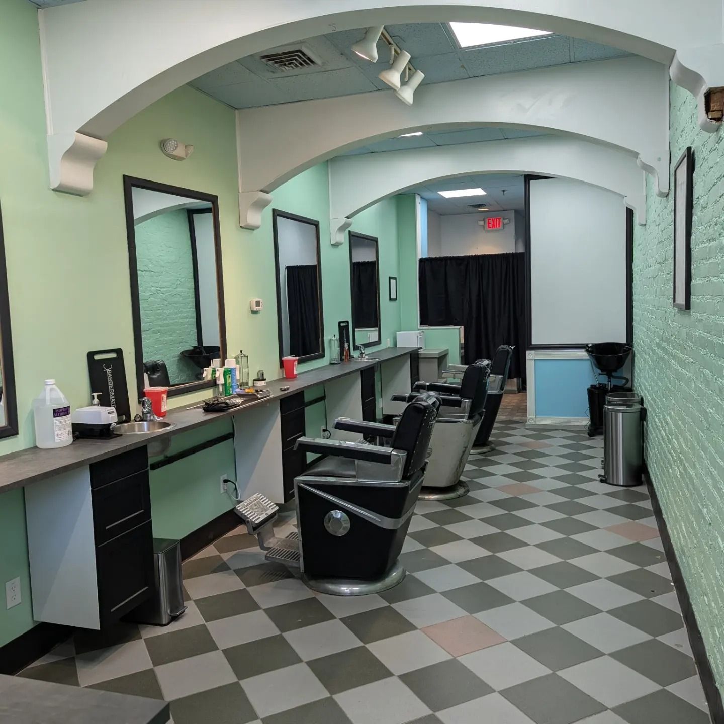 High Road Barbershop