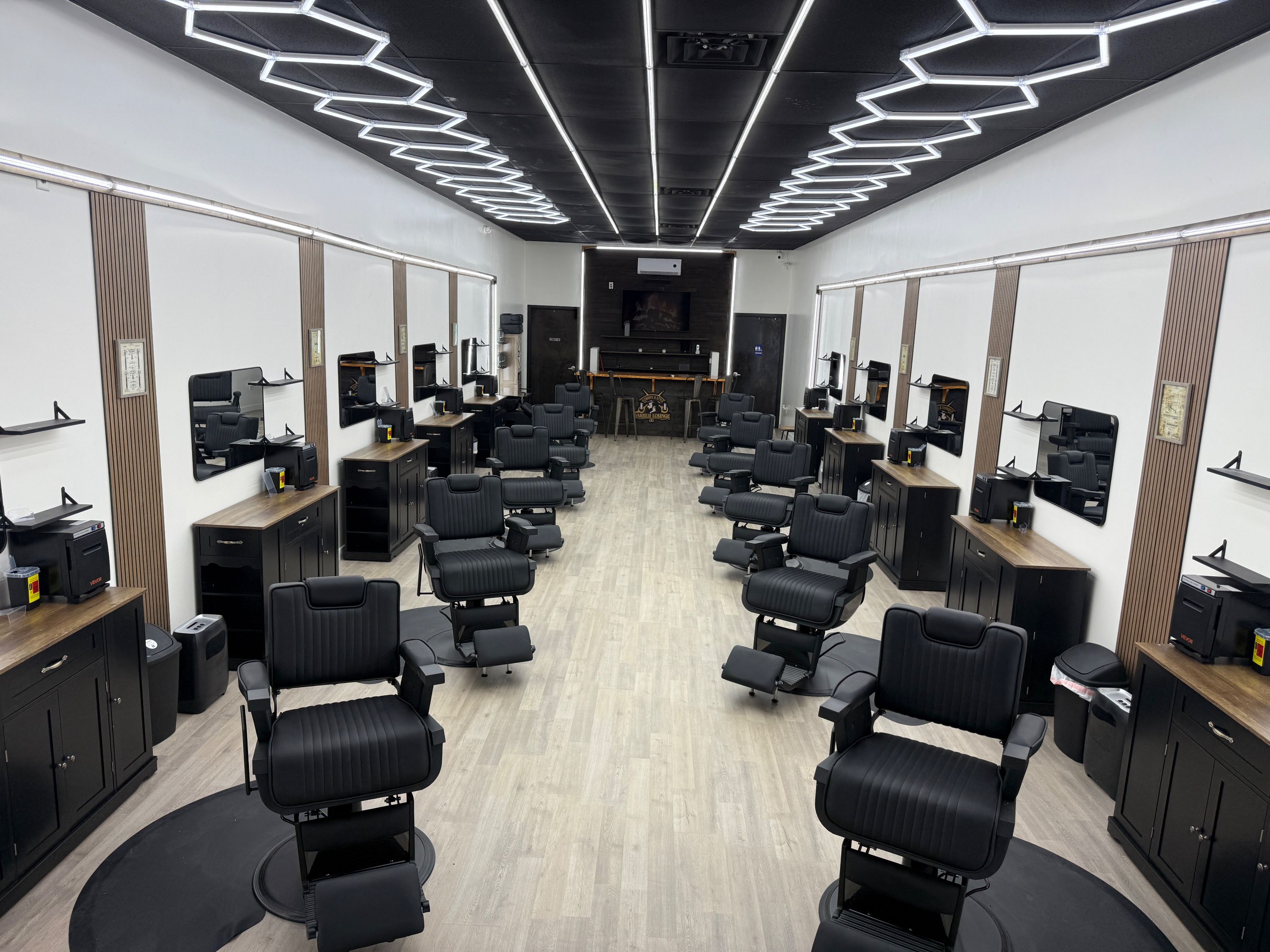 Elegance & Style Barber Lounge ( Hinesville - HWY 84 )