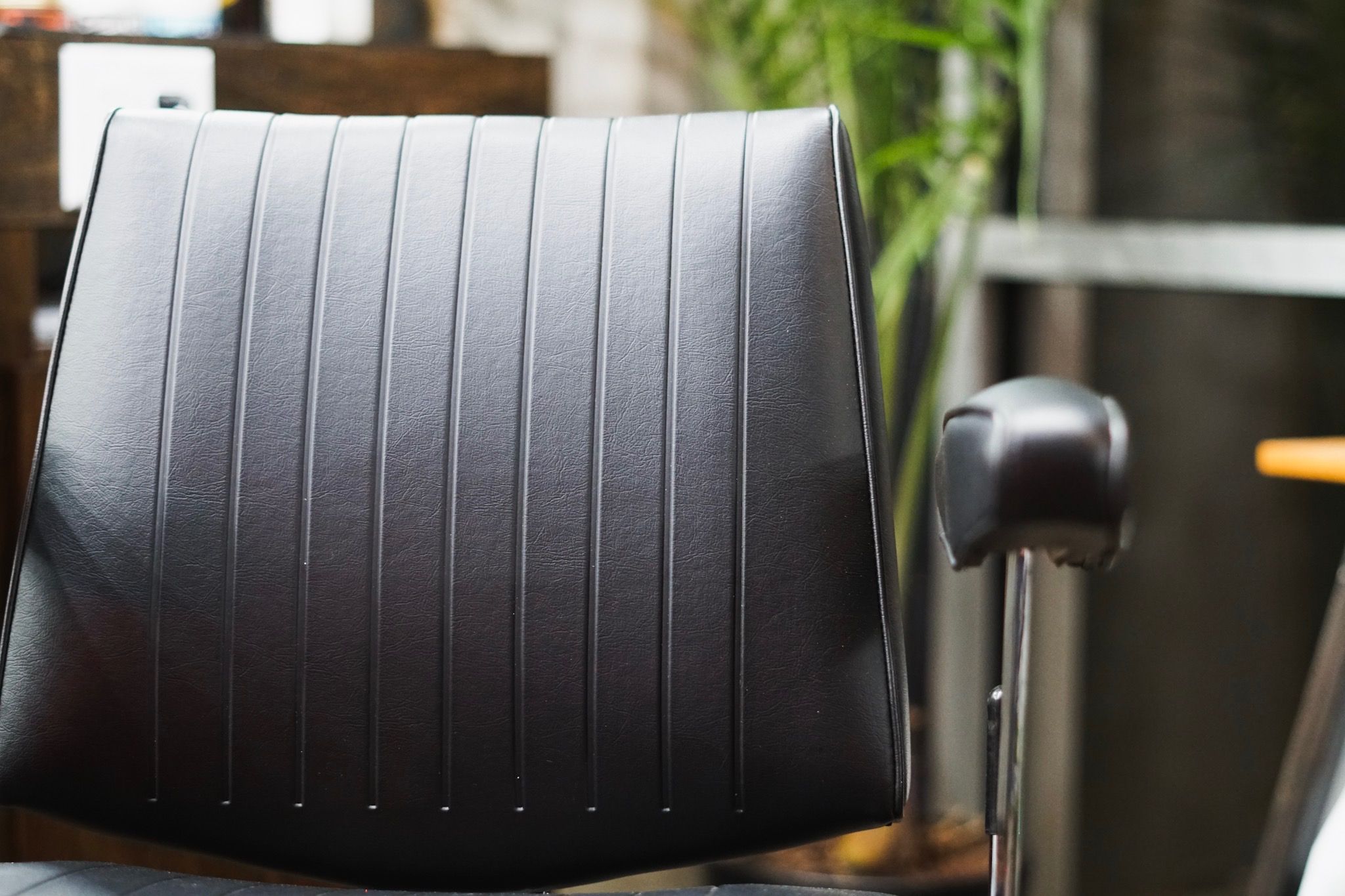 FOX & ASH BARBERSHOP