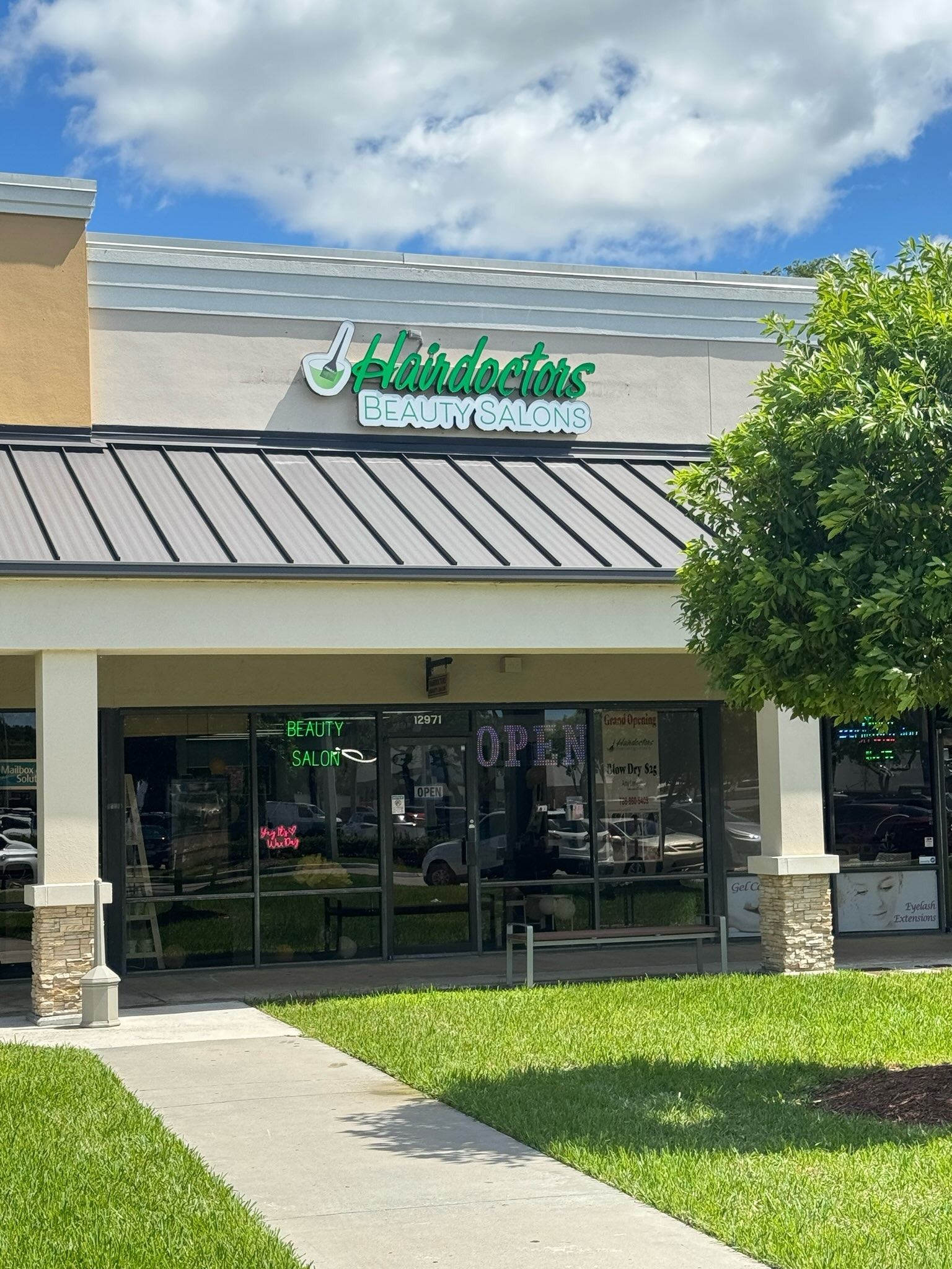 Hairdoctors Specialty Salons - The Crossings