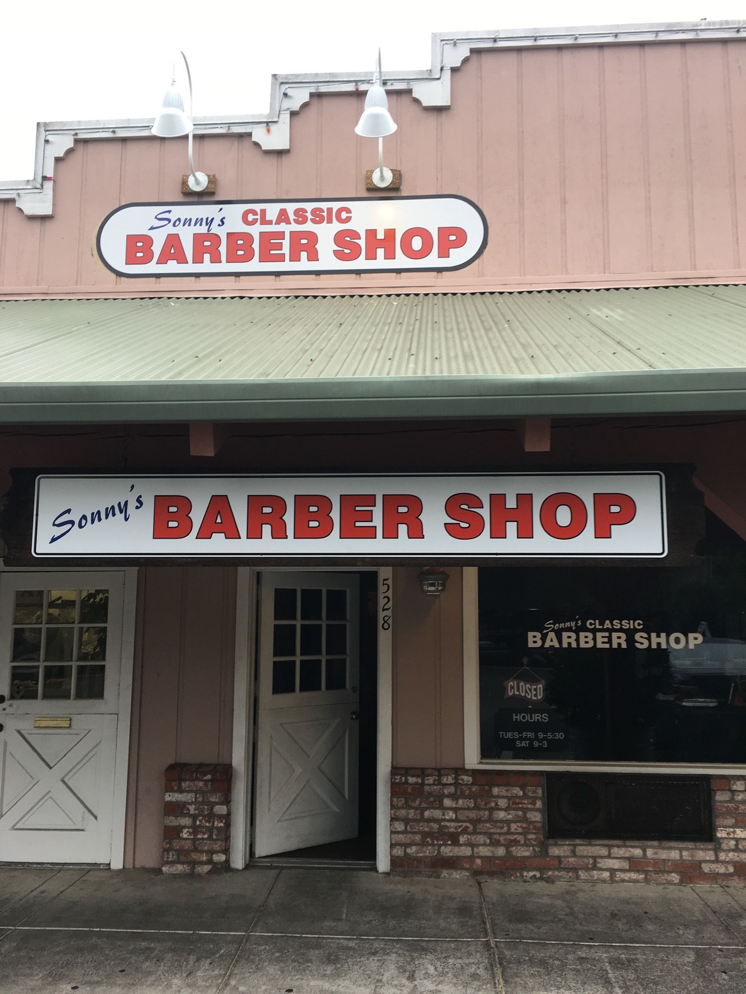 Sonny’s Classic Barber Shop