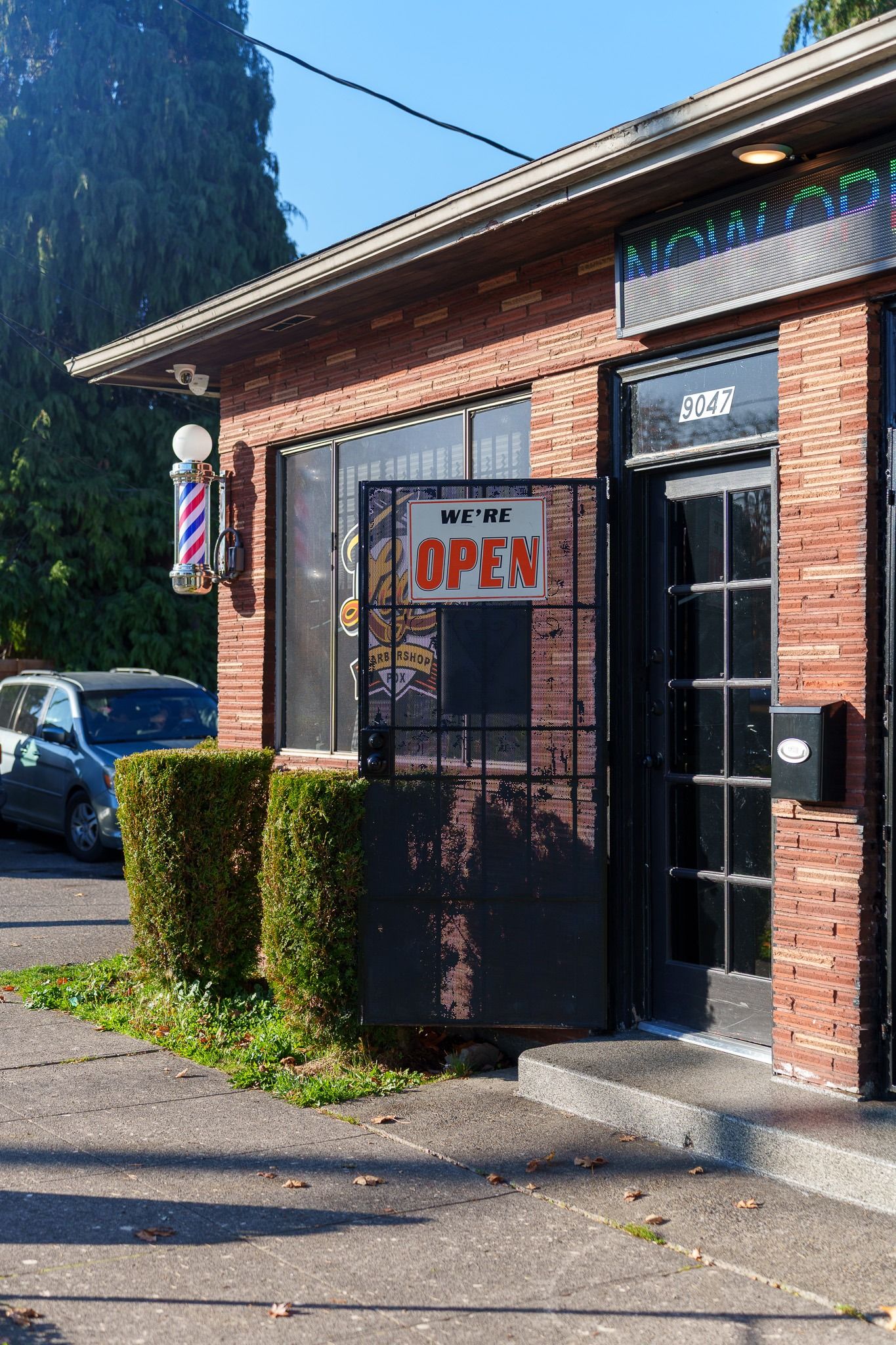 LEGIT BARBER SHOP PDX - GLISAN (Pay In Person Only)