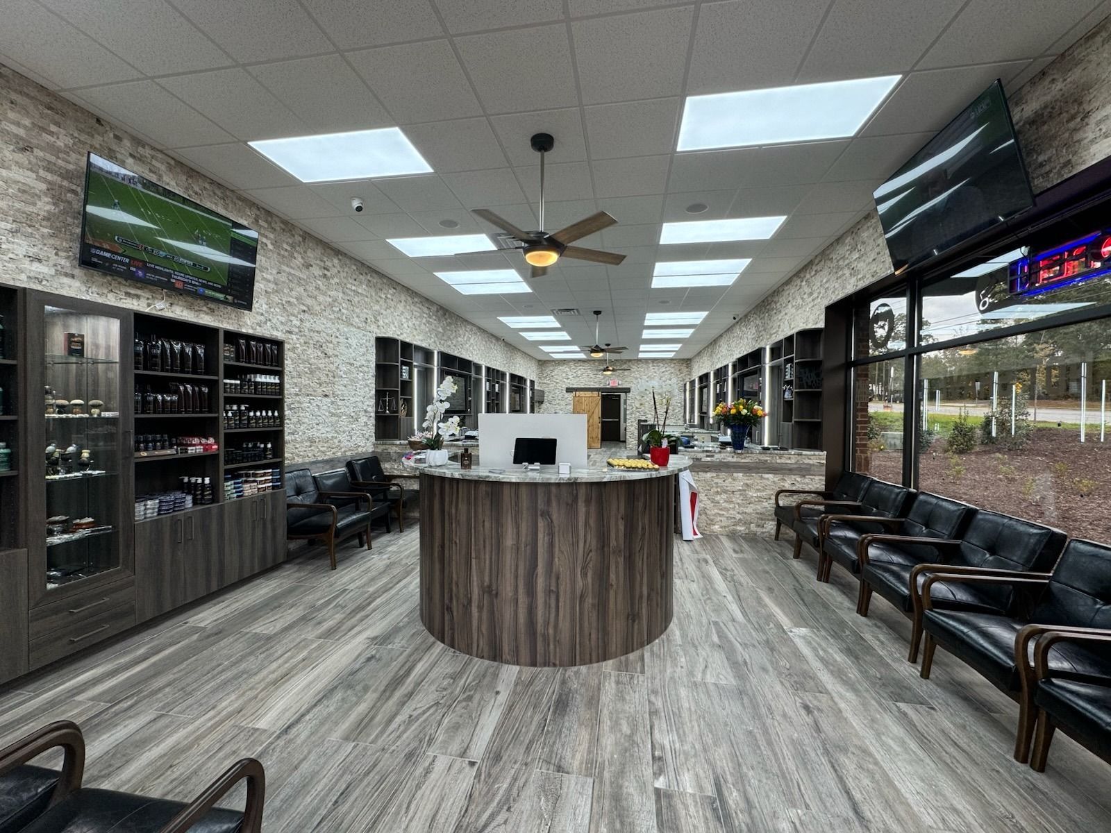 US Gentleman Barber Shop - Braselton & Hamilton Mill