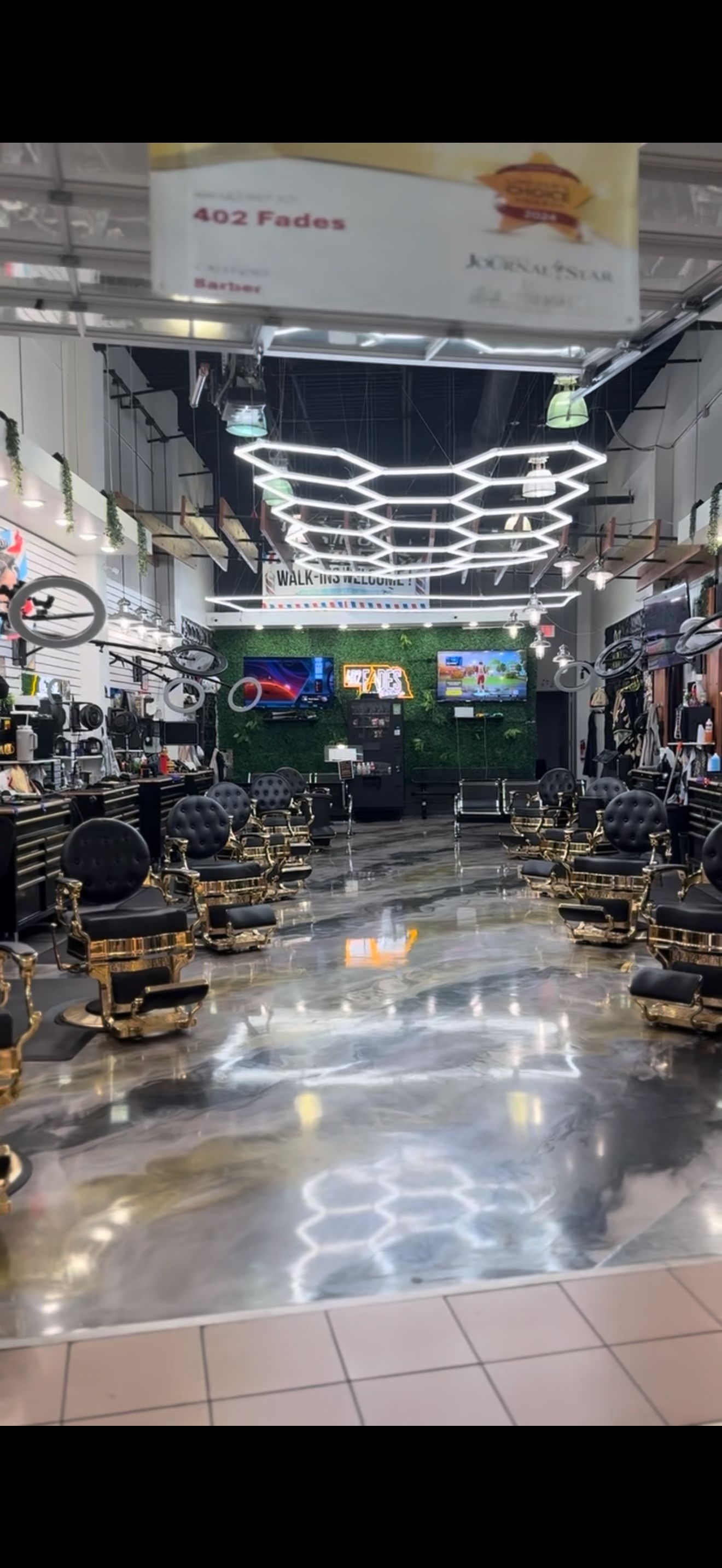 402 FADES BARBERSHOP