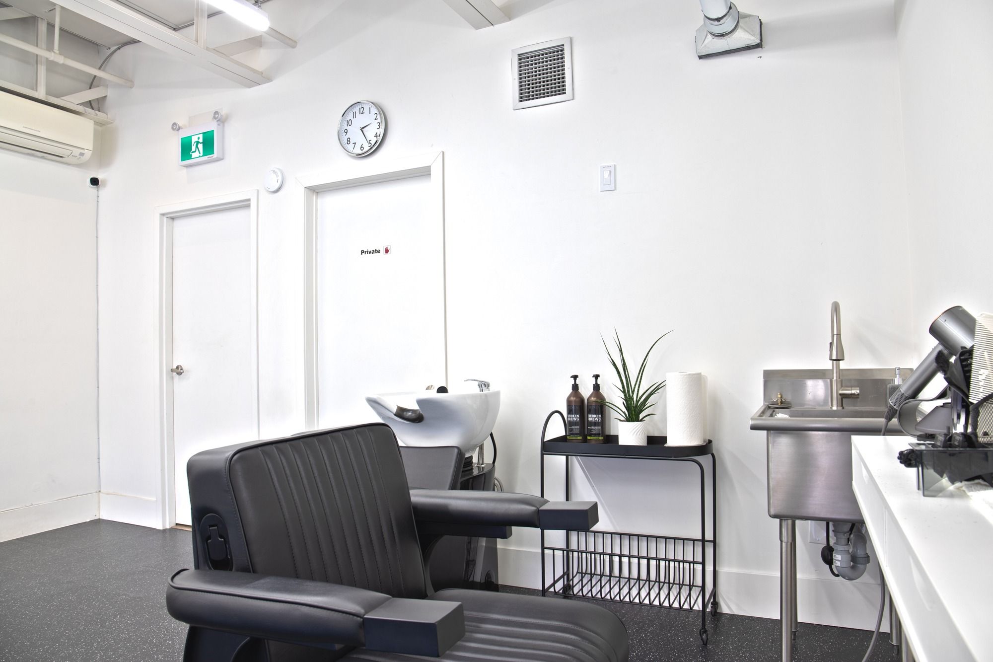 High Clip Barbershop & Co.