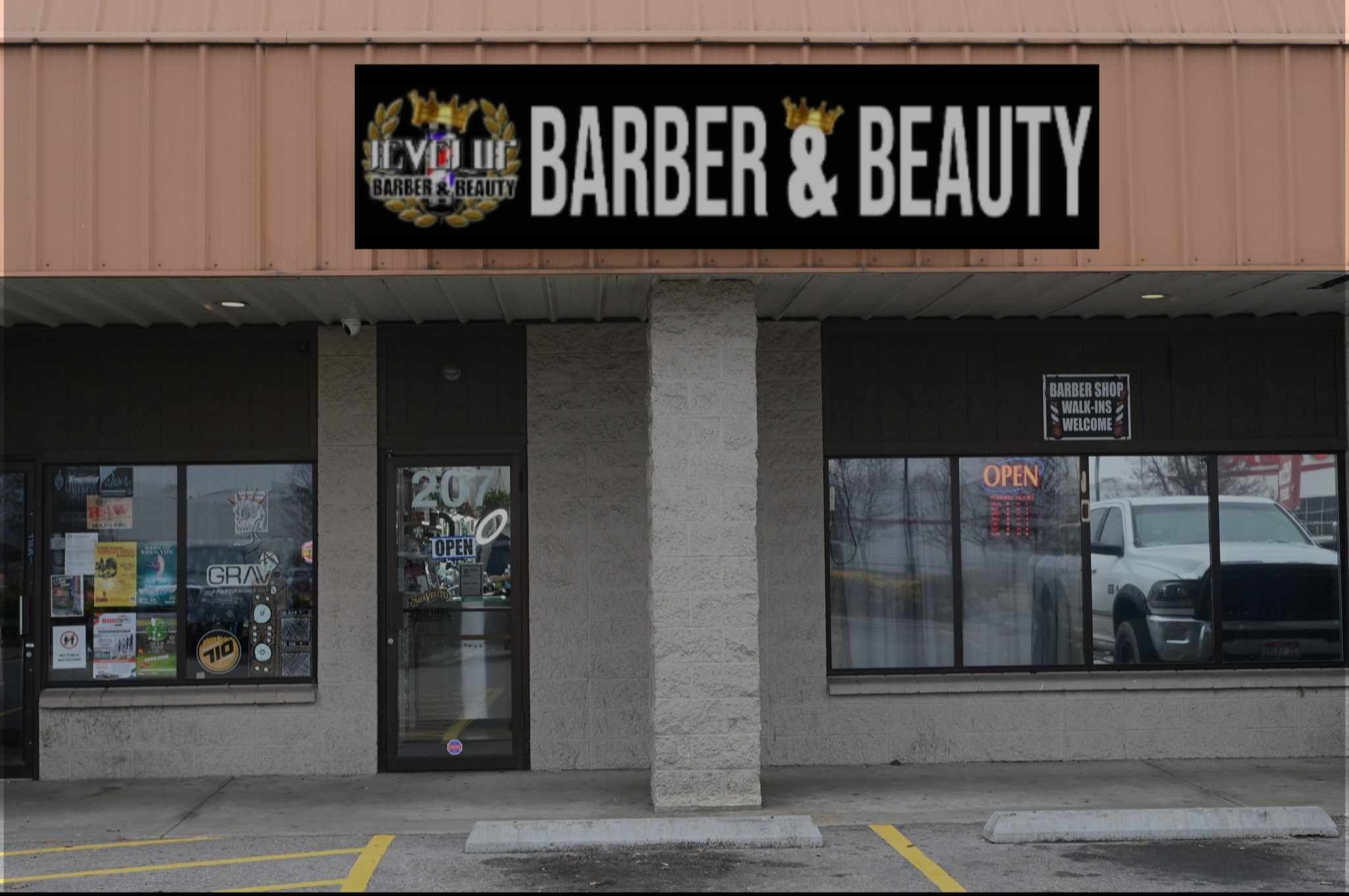 Level Up Barber and Beauty - Nampa
