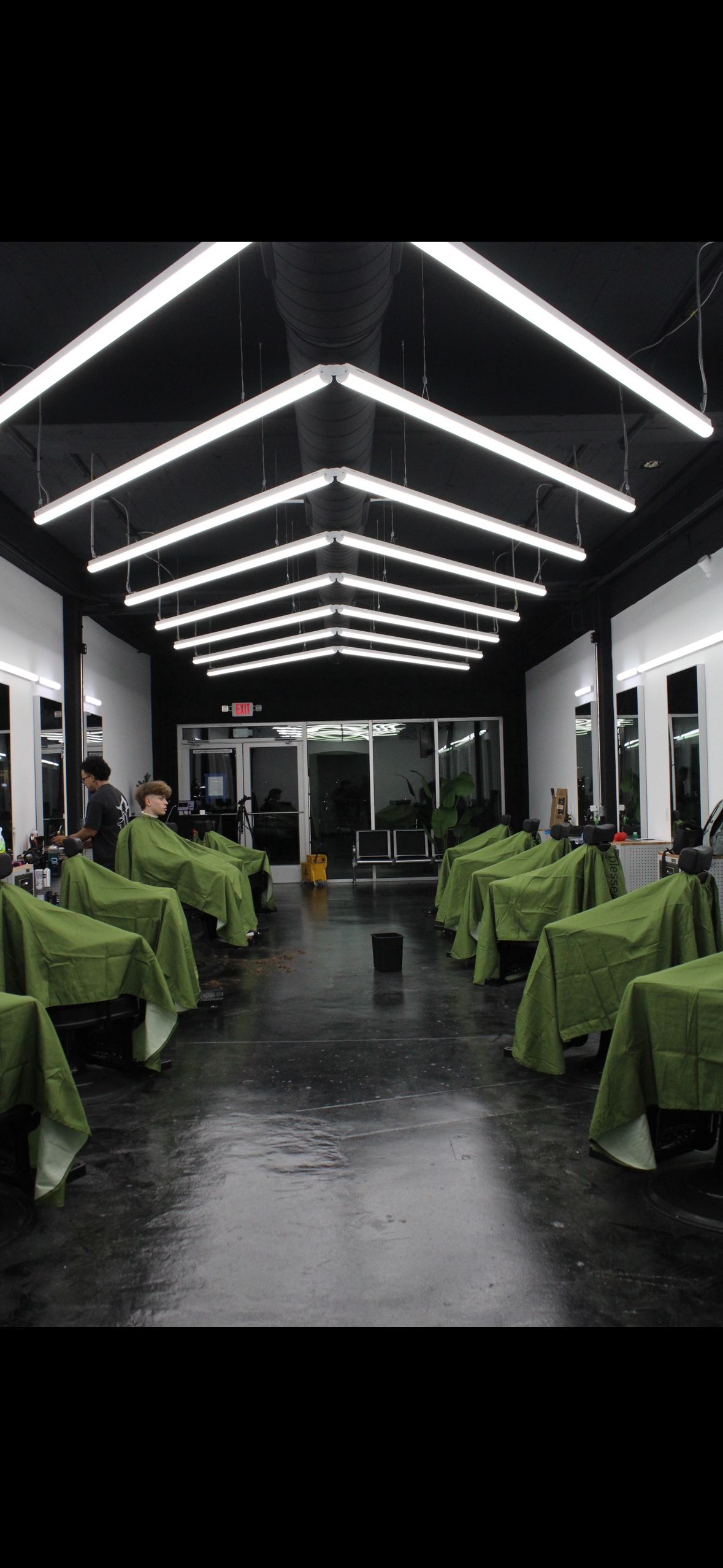 Q/Q Barbershop North Lamar