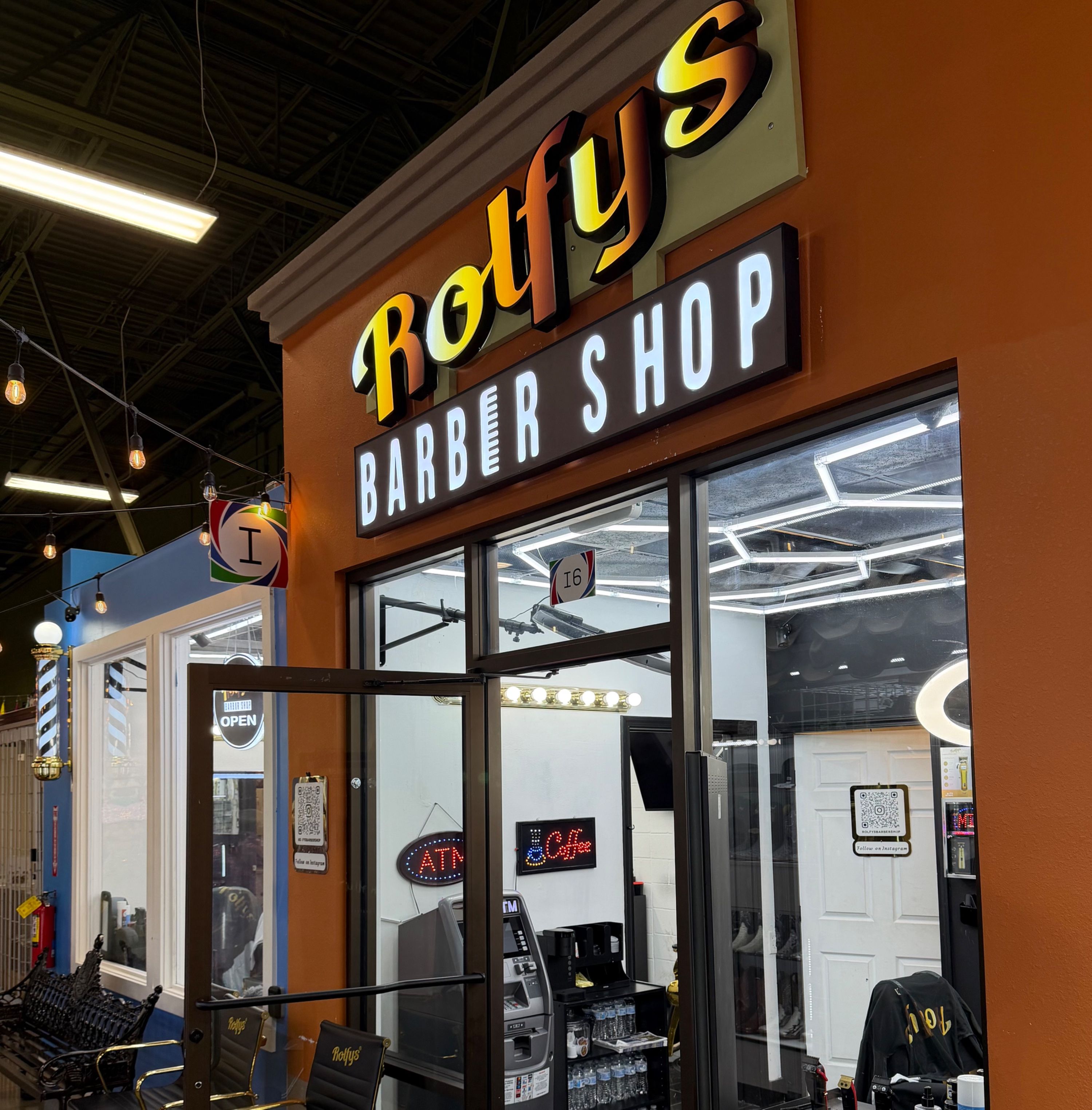 Plaza Las Americas - ROLFYS BARBERSHOP