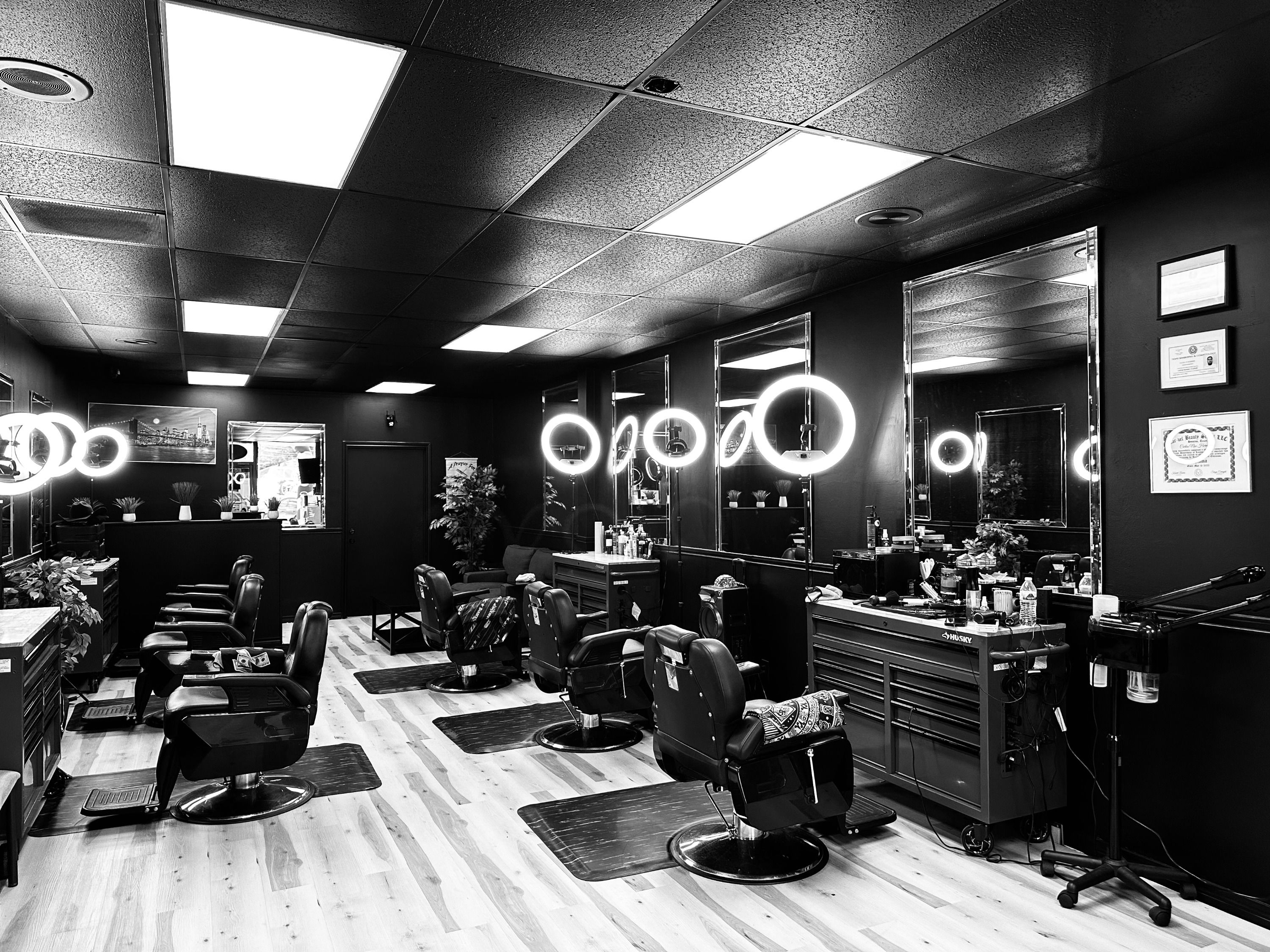 HTX EVOLUTION BARBER SHOP